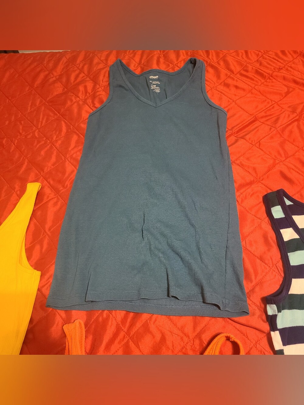 Tank Top Bundle (4pc) - Picture 4 of 5
